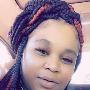 Meet your Posher, Ebony